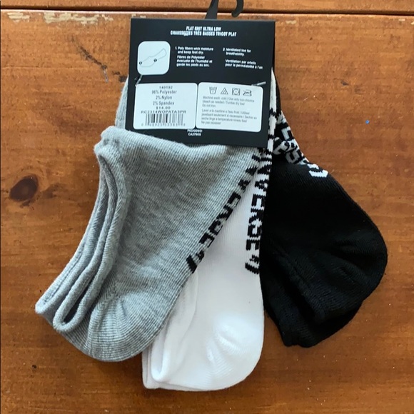 Converse Chucks Socks 3 Pack Ultra Low No Show NWT - Picture 2 of 9